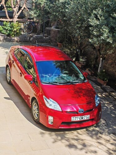 Toyota Prius-3