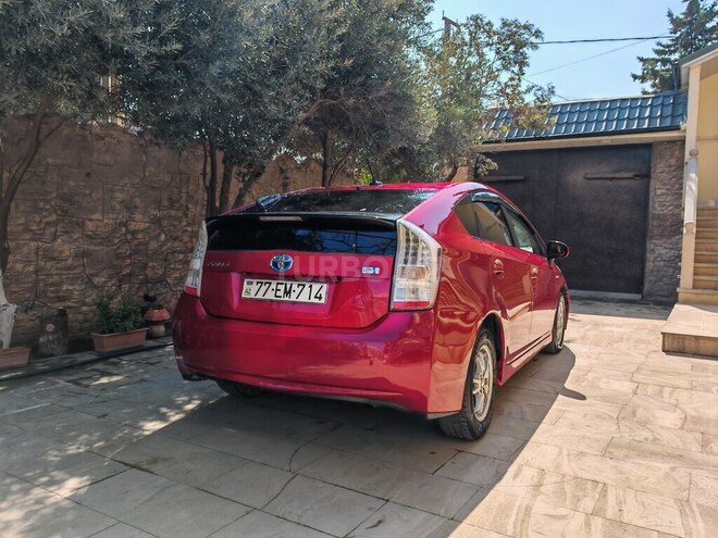 Toyota Prius-4