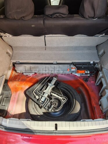 Toyota Prius-7