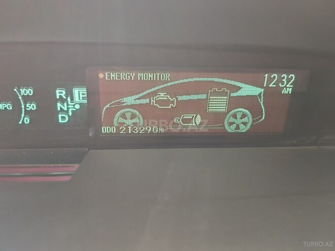 Toyota Prius-12
