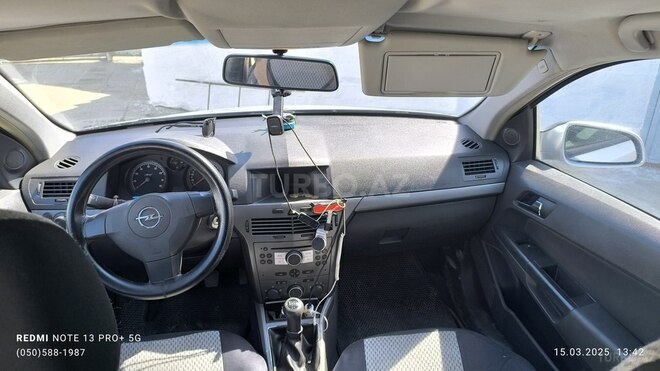 Opel Astra 2004, 268,000 km - 1.4 л - Salyan