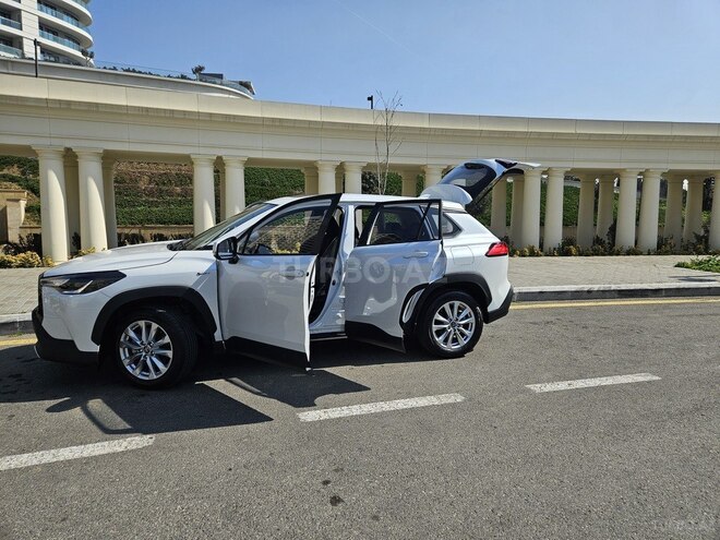 Toyota Corolla Cross 2024, 500 km - 2.0 l - Bakı