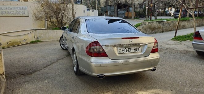Mercedes E 220 d 2007, 319,900 km - 2.2 l - Bakı
