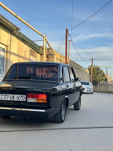 LADA (VAZ) 2107-4