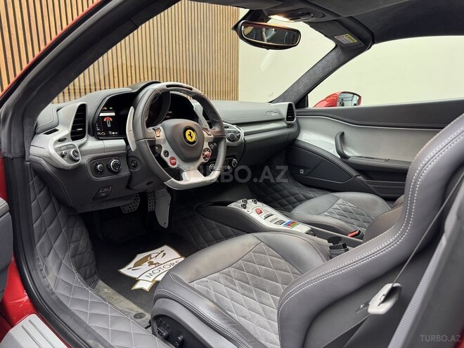 Ferrari 458 Spider-10