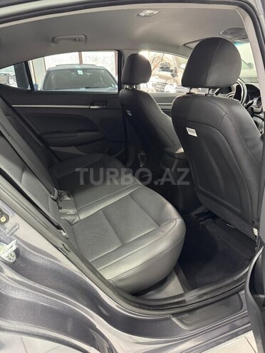 Hyundai Avante 2018, 163,000 km - 1.6 л - Sumqayıt