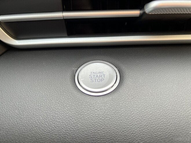 Hyundai Elantra-8