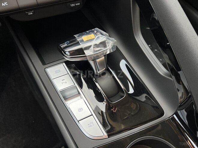 Hyundai Elantra-9