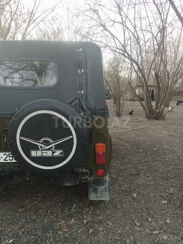UAZ 469-15