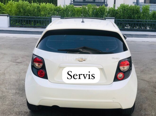 Chevrolet Aveo-5