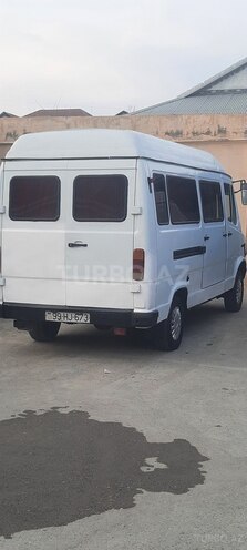 Mercedes 208 D 1990, 354,273 km - 2.3 l - Bakı
