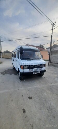 Mercedes 208 D 1990, 354,273 km - 2.3 l - Bakı