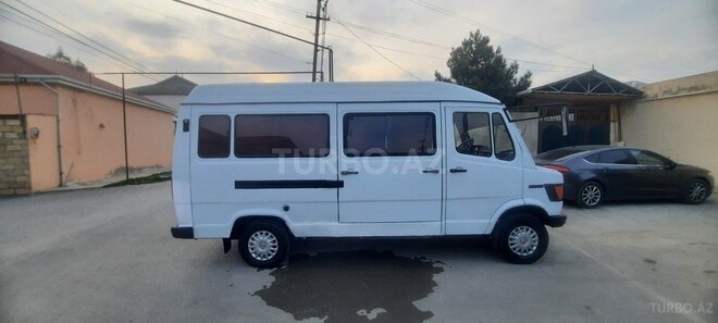 Mercedes 208 D 1990, 354,273 km - 2.3 l - Bakı