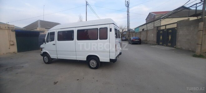 Mercedes 208 D 1990, 354,273 km - 2.3 l - Bakı