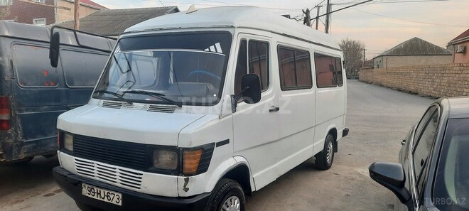 Mercedes 208 D 1990, 354,273 km - 2.3 l - Bakı