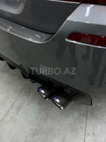 BMW 520 2015, 302,000 km - 2.0 l - Bakı