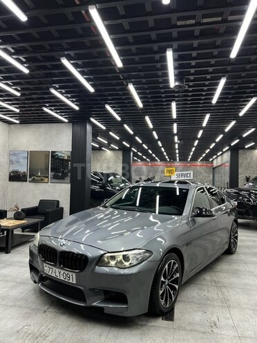 BMW 520 2015, 302,000 km - 2.0 l - Bakı