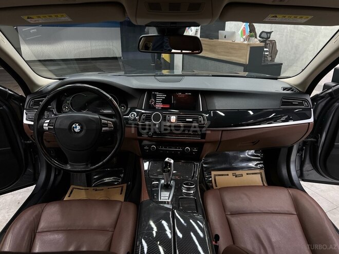 BMW 520 2015, 302,000 km - 2.0 l - Bakı