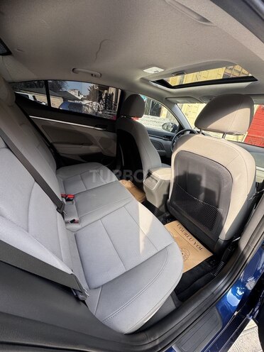 Hyundai Elantra 2018, 112,654 km - 2.0 l - Bakı