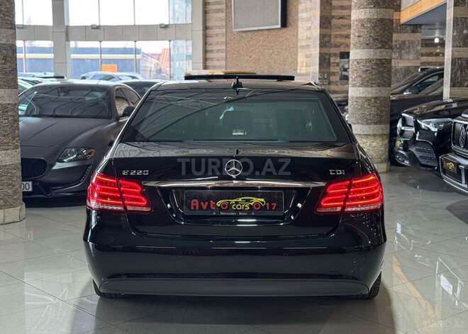 Mercedes E 220 d 2014, 329,000 km - 2.2 l - Bakı