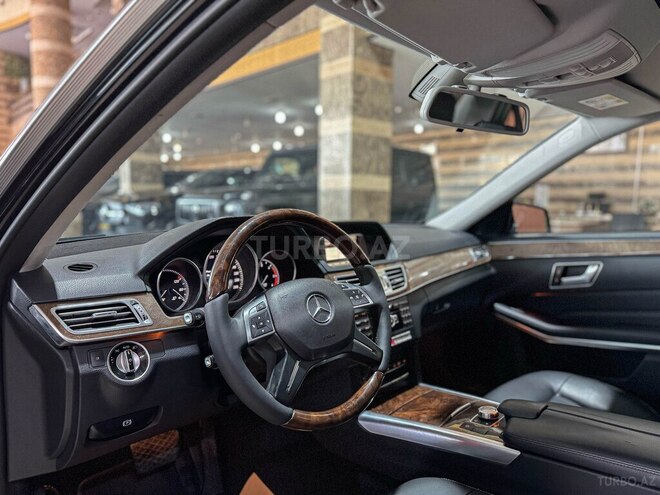 Mercedes E 220 d 2014, 329,000 km - 2.2 l - Bakı
