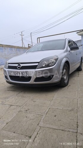 Opel Astra 2004, 268,000 km - 1.4 л - Salyan