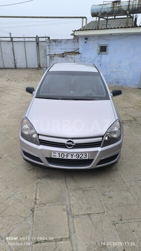 Opel Astra 2004, 268,000 km - 1.4 л - Salyan