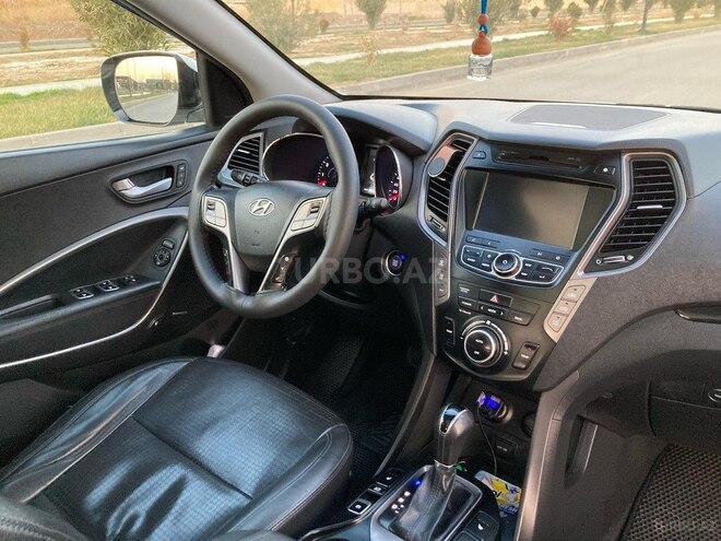 Hyundai Santa Fe-5