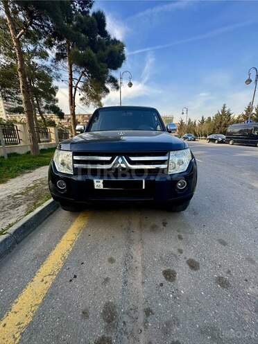 Mitsubishi Pajero 2007, 260,000 km - 3.0 l - Bakı