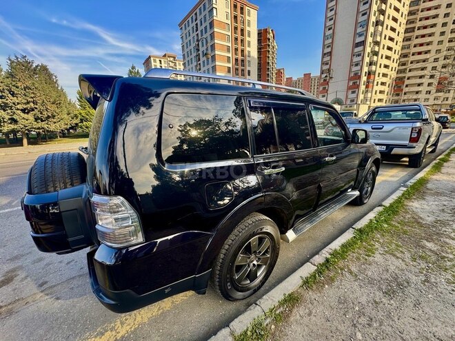 Mitsubishi Pajero 2007, 260,000 km - 3.0 l - Bakı