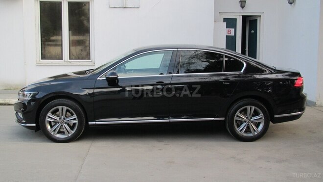 Volkswagen Passat 2021, 41,000 km - 1.5 l - Bakı