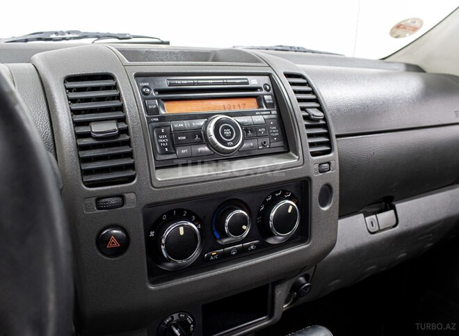 Nissan Navara 2014, 377,117 km - 2.5 l - Bakı