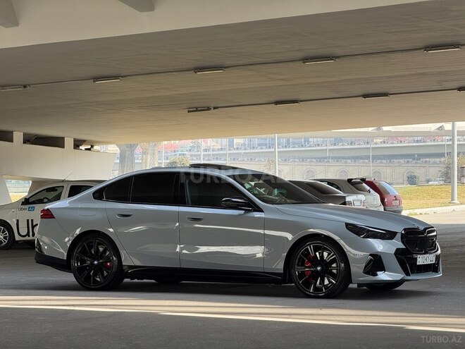 BMW i5-11