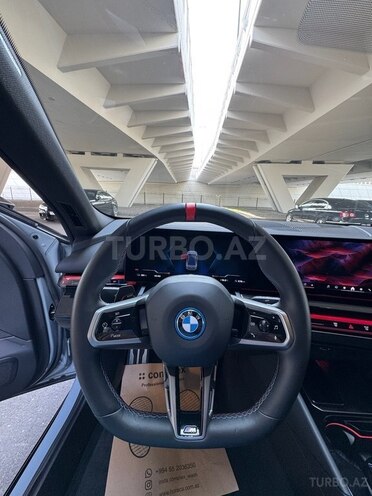 BMW i5-7