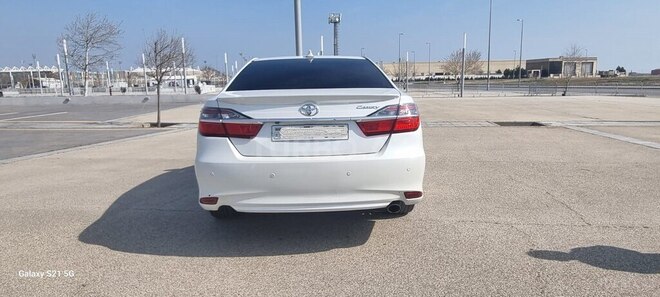 Toyota Camry-6