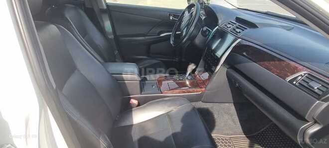 Toyota Camry-4