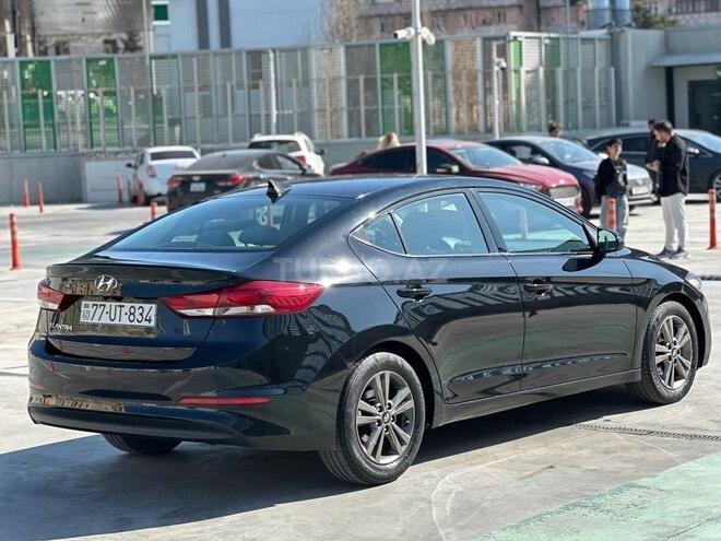 Hyundai Elantra 2018, 82,881 km - 2.0 l - Bakı