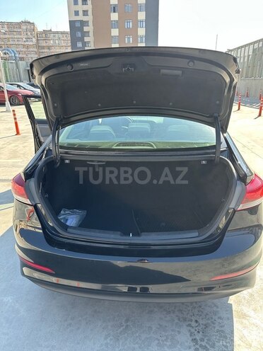 Hyundai Elantra 2018, 82,881 km - 2.0 l - Bakı