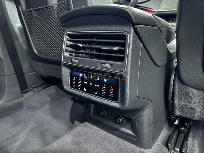 Audi Q7-14