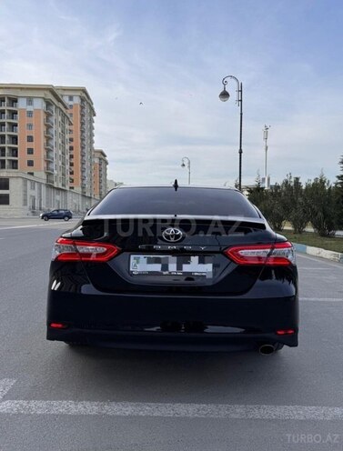 Toyota Camry-7