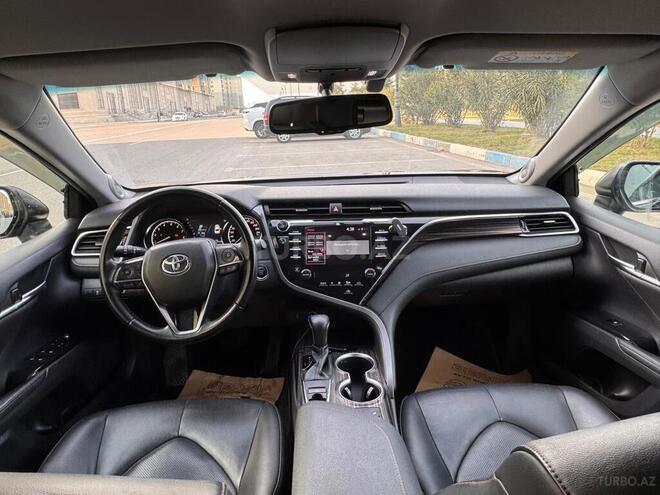 Toyota Camry-8