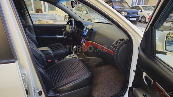 Hyundai Santa Fe-8