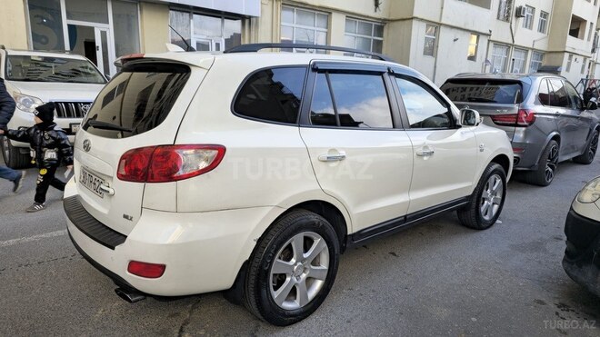 Hyundai Santa Fe-4