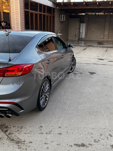 Hyundai Elantra 2018, 105,000 km - 2.0 l - Sumqayıt