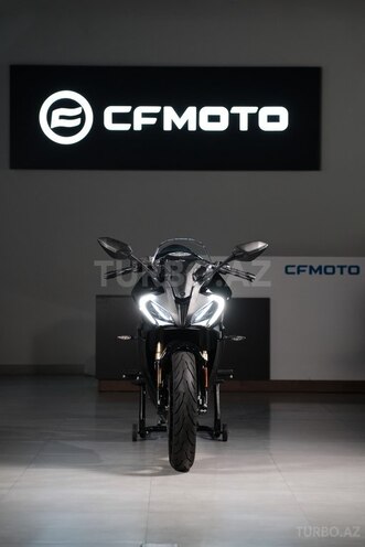 CFMOTO 250 SR-2