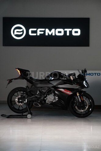 CFMOTO 250 SR-4