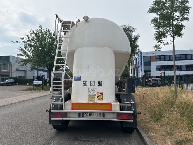 Mercedes Axor 1843 2013, 950,000 km - 11.0 l - Gəncə