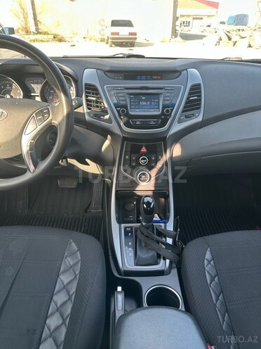 Hyundai Elantra 2015, 194,731 km - 1.8 л - Bakı