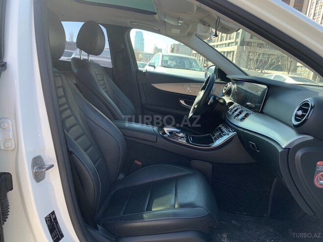Mercedes E 300-15