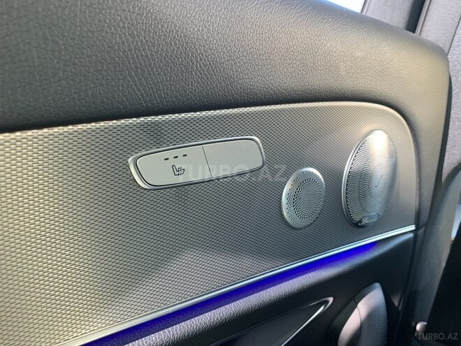 Mercedes E 300-10